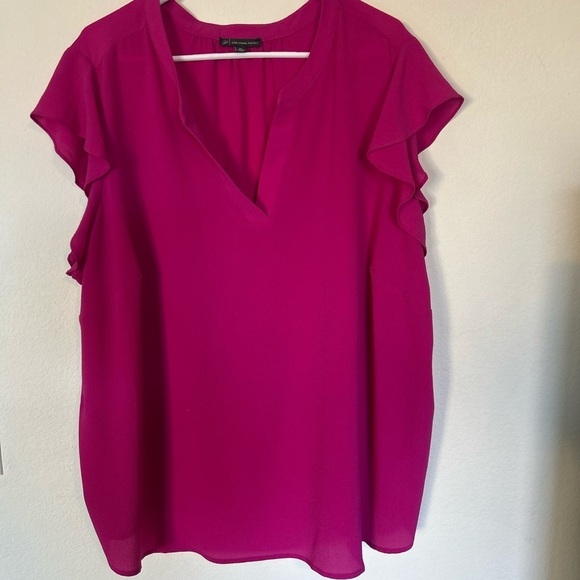 Adrianna Papell 3X fuchsia flutter sleeve blouse - Picture 2 of 7